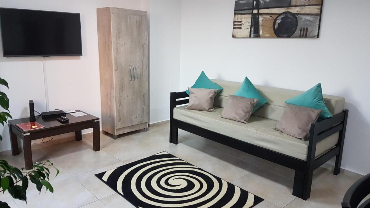 Departamento De Catagoria M&L Apartment Villa Maria Ngoại thất bức ảnh
